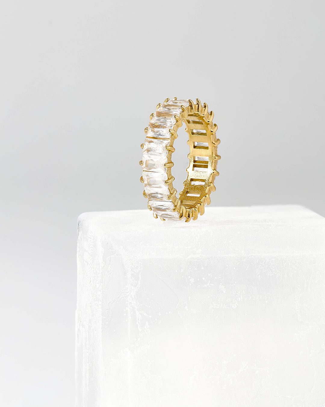 Chunky cubic zirconia crystal ring